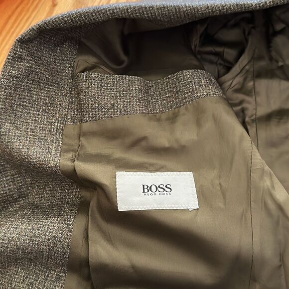 Hugo Boss wool sport coat blazer great pre owned condition brown grey fabric - Picture 6 of 8